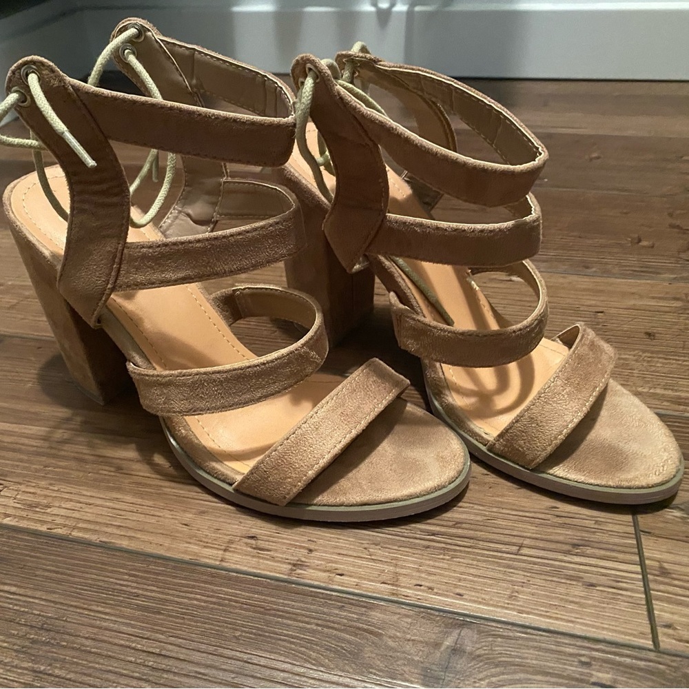 Lulus heels
